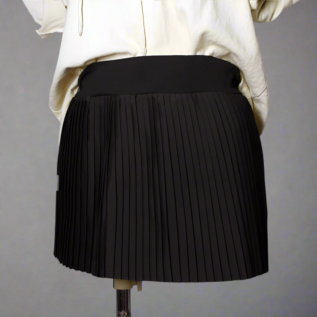 PlayFlex Pleated Skirt – Effortless & Sporty